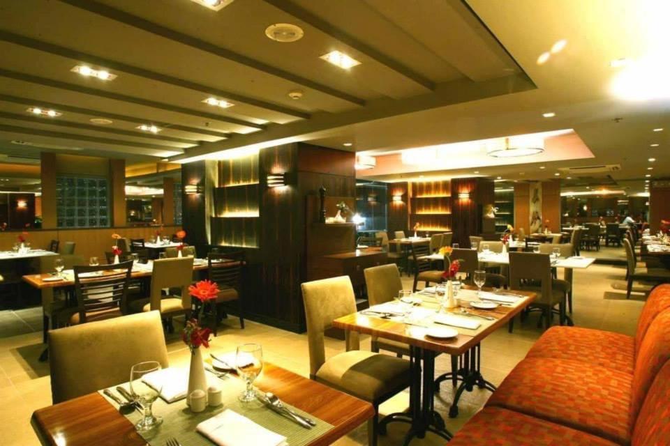 Studio Unit Condo At Antel Serenity Suites Makati Manila Eksteriør bilde